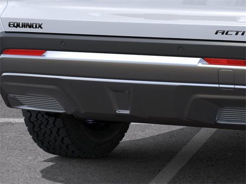 New 2026 Chevrolet Equinox ACTIV w/ Convenience Package III image 14