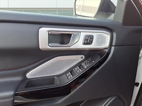 Used 2024 Ford Explorer ST w/ Equipment Group 401A image 18