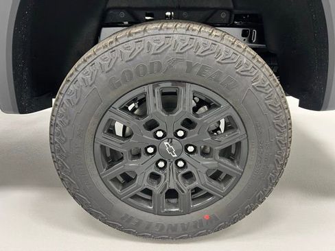 New 2026 Chevrolet Colorado Trail Boss AWD/4WD image 5