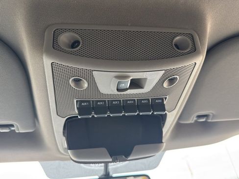 Used 2017 Ford F250 Lariat w/ Chrome Package image 24