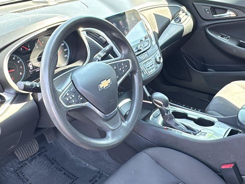 Used 2023 Chevrolet Malibu LT FWD image 20