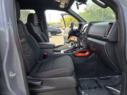 Used 2024 Nissan Frontier PRO-4X w/ Off-Road Protection Package image 27