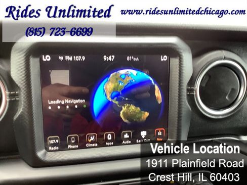 Used 2019 Jeep Wrangler Unlimited Sahara w/ Uconnect 4C Nav & Sound Group AWD/4WD image 11