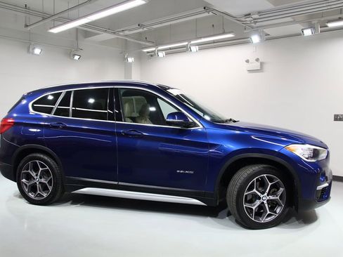Used 2018 BMW X1 xDrive28i image 9