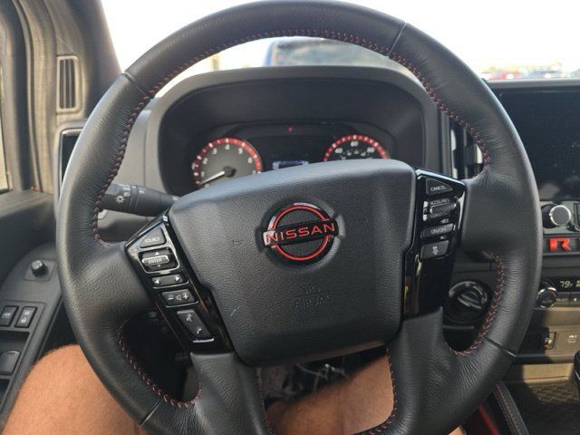 Used 2025 Nissan Frontier PRO-4X w/ Interior Protection Package AWD/4WD image 11