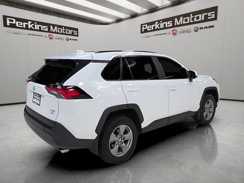 Used 2025 Toyota RAV4 XLE w/ Convenience Package AWD/4WD image 5