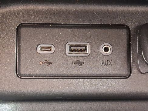 Used 2020 Chevrolet Equinox LT image 24