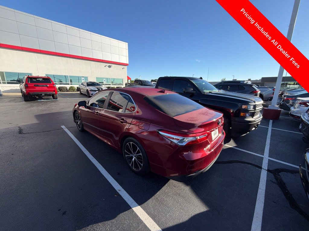 Used 2020 Toyota Camry LE w/ Sunroof Package FWD image 7