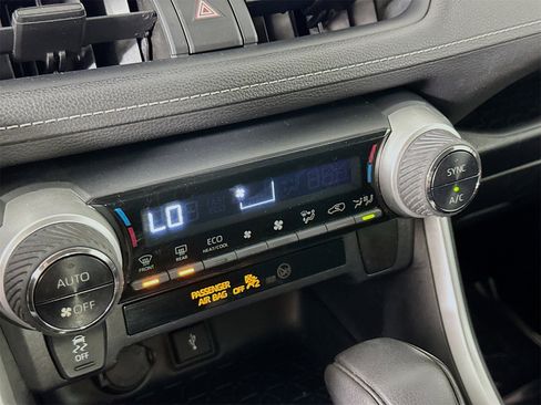 Certified 2020 Toyota RAV4 LE image 16