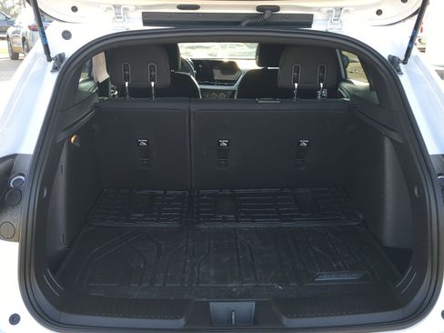 Used 2025 Chevrolet Trax RS image 22