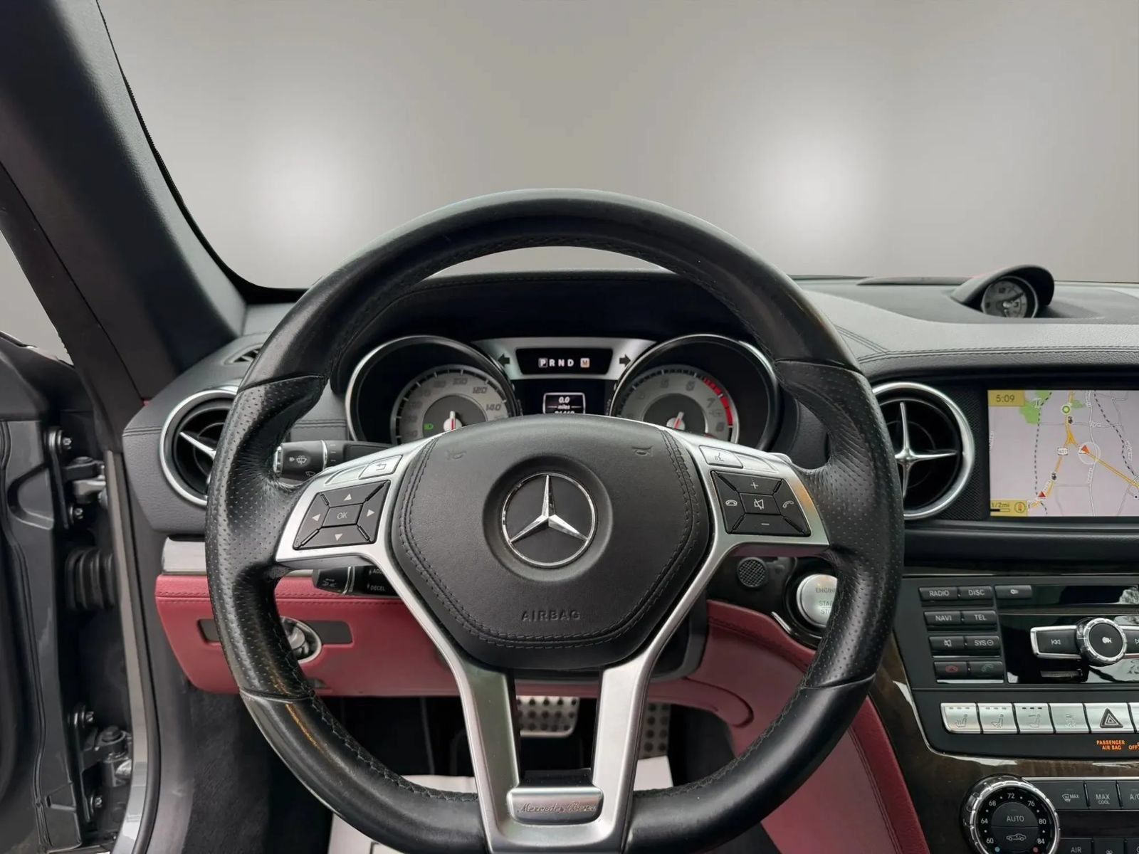 Used 2013 Mercedes-Benz SL 550 image 15