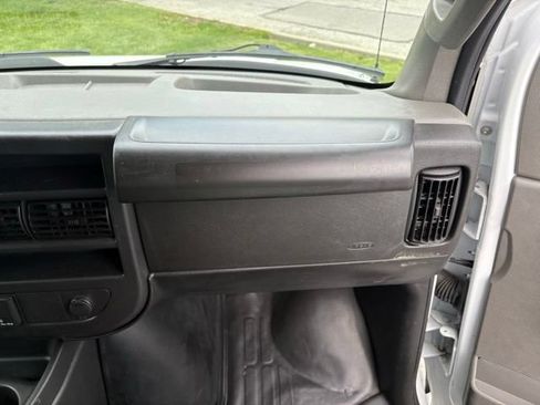 Used 2024 GMC Savana 2500 w/ Driver Convenience Package RWD image 22