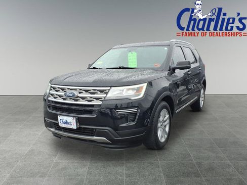 Used 2018 Ford Explorer XLT AWD/4WD image 1