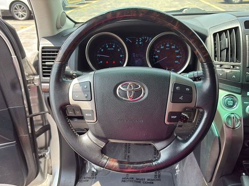 Used 2009 Toyota Land Cruiser w/ Upgrade Pkg AWD/4WD image 18