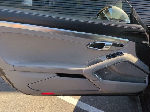 Used 2015 Porsche 911 Targa 4S image 14