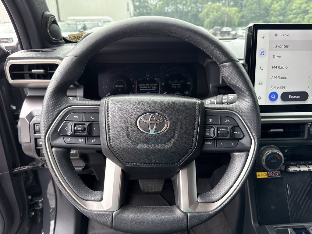 Used 2025 Toyota 4Runner TRD Off-Road Premium AWD/4WD image 24