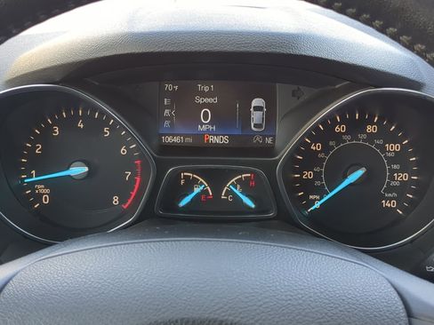 Used 2018 Ford Escape Titanium w/ Ford Safe & Smart Package AWD/4WD image 21
