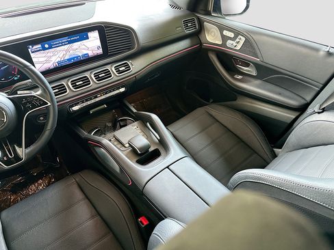 Used 2025 Mercedes-Benz GLE 450 4MATIC Coupe image 25