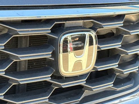 Used 2024 Honda Pilot EX-L image 5