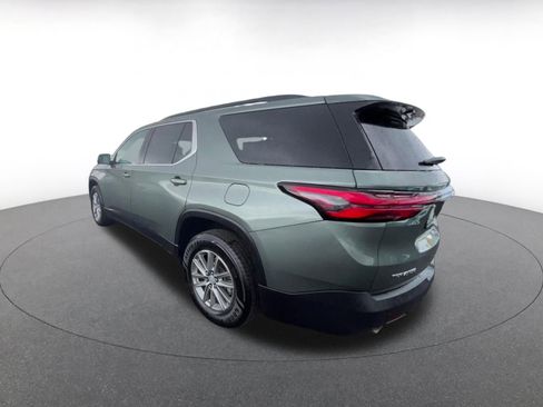 Used 2023 Chevrolet Traverse LT FWD image 11