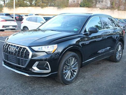 Used 2022 Audi Q3 2.0T Premium image 4