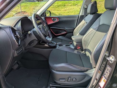 Used 2023 Kia Soul GT-Line w/ GT-Line Technology Package FWD image 21