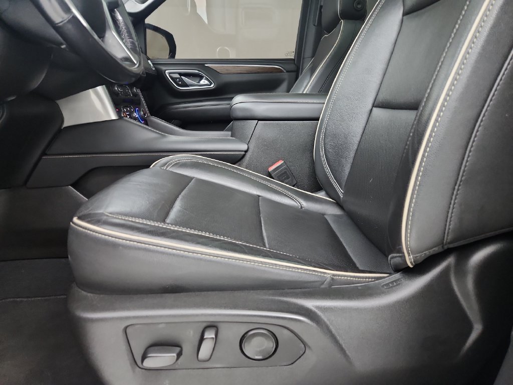 Used 2021 Chevrolet Tahoe Premier w/ Premium Package AWD/4WD image 21