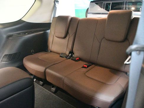 Used 2024 INFINITI QX80 Premium Select w/ Cargo Package image 40