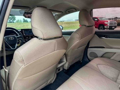 Used 2022 Toyota Camry LE FWD image 17