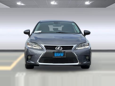 Used 2017 Lexus CT 200h w/ Navigation System Package image 6