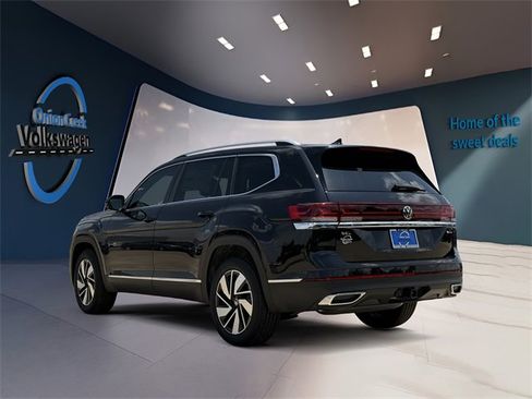 New 2025 Volkswagen Atlas SEL image 5