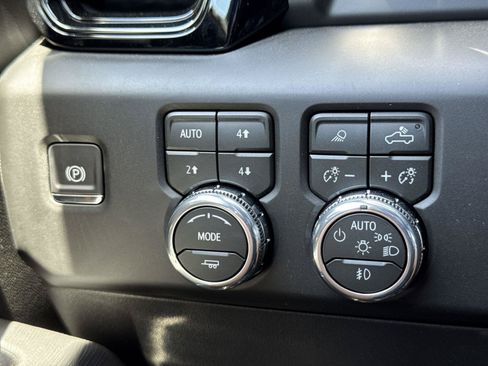 New 2026 GMC Sierra 1500 AT4X w/ AT4X AEV Edition AWD/4WD image 16