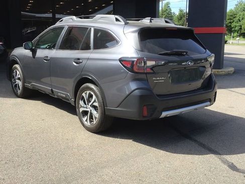Used 2022 Subaru Outback Limited AWD/4WD image 3