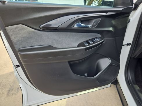 Certified 2023 Chevrolet TrailBlazer LT FWD image 11