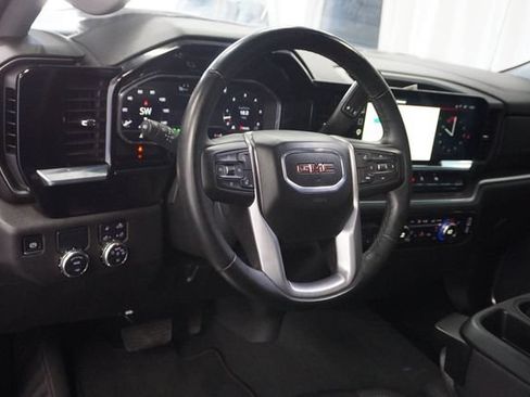 Used 2025 GMC Sierra 1500 SLT RWD image 7