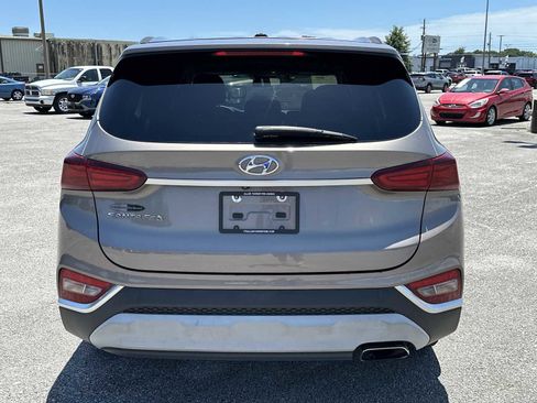 Used 2019 Hyundai Santa Fe SE FWD image 6