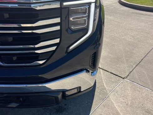 Used 2025 GMC Sierra 1500 SLT image 14