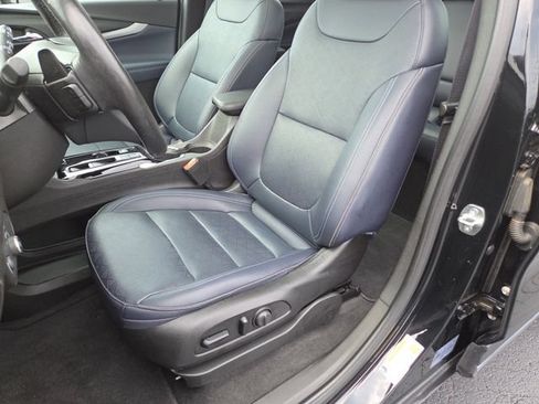 Used 2022 Chevrolet Bolt EUV Premier w/ Sun & Sound Package FWD image 26