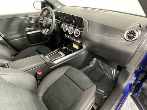 Used 2025 Mercedes-Benz GLA 250 4MATIC image 30