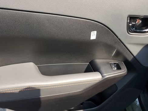 Used 2025 Subaru Crosstrek 2.5i Limited image 10