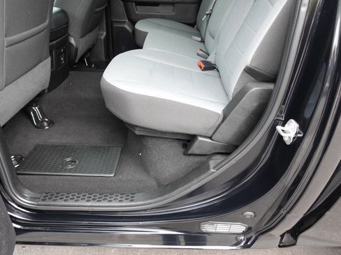 Used 2023 RAM 1500 Classic SLT w/ Electronics Convenience Group AWD/4WD image 22