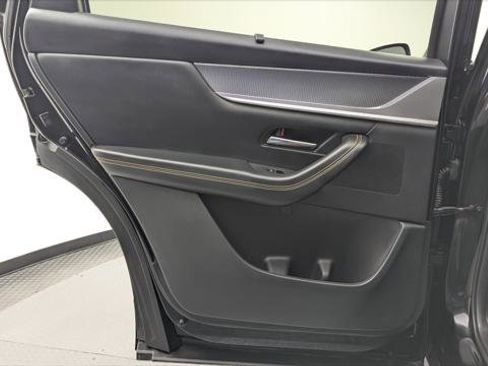 Used 2024 MAZDA CX-90 3.3 Turbo w/ Preferred Plus image 13