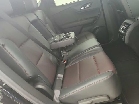 Certified 2025 Chevrolet Blazer RS FWD image 32