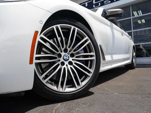 Used 2020 BMW M550i xDrive AWD/4WD image 27