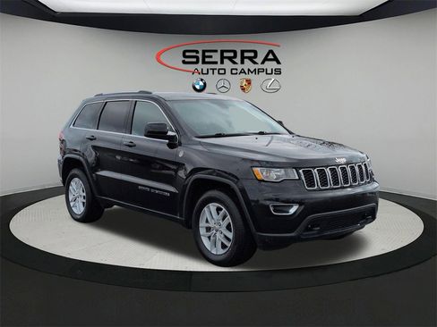 Used 2017 Jeep Grand Cherokee Laredo w/ Quick Order Package 23E image 11