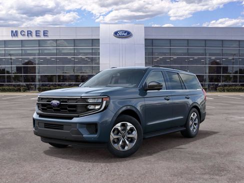 New 2027 Ford Expedition Active RWD image 2