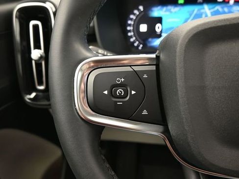 Used 2023 Volvo XC40 B5 Plus w/ Protection Package Premier AWD/4WD image 23