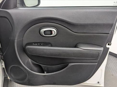 Used 2014 Kia Soul + w/ Eco Package FWD image 22