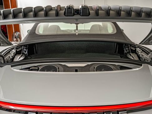 Used 2024 Porsche 911 Carrera S RWD image 61