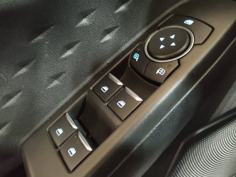 Used 2020 Ford Escape SE image 27